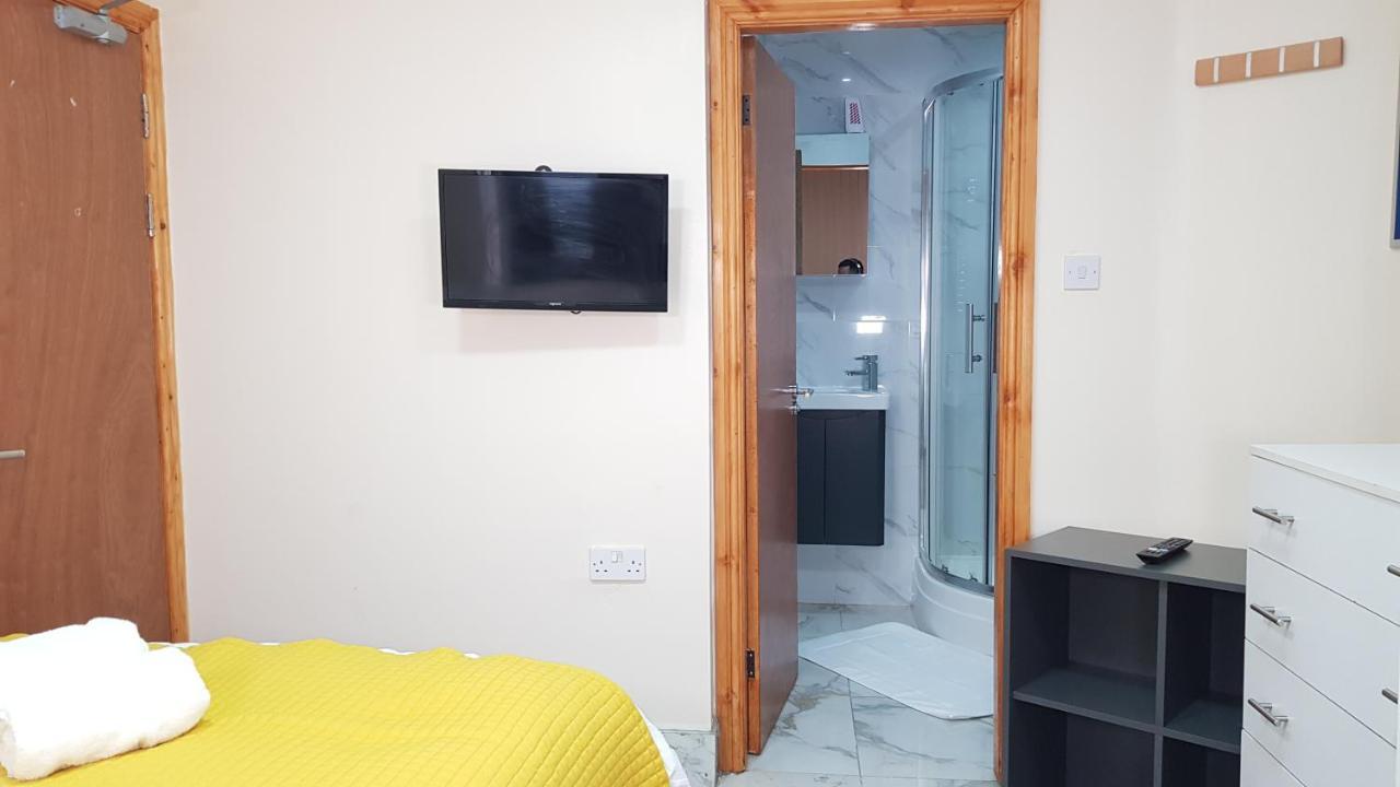 Double Ensuite Rooms Near City Centre 伯明翰 外观 照片