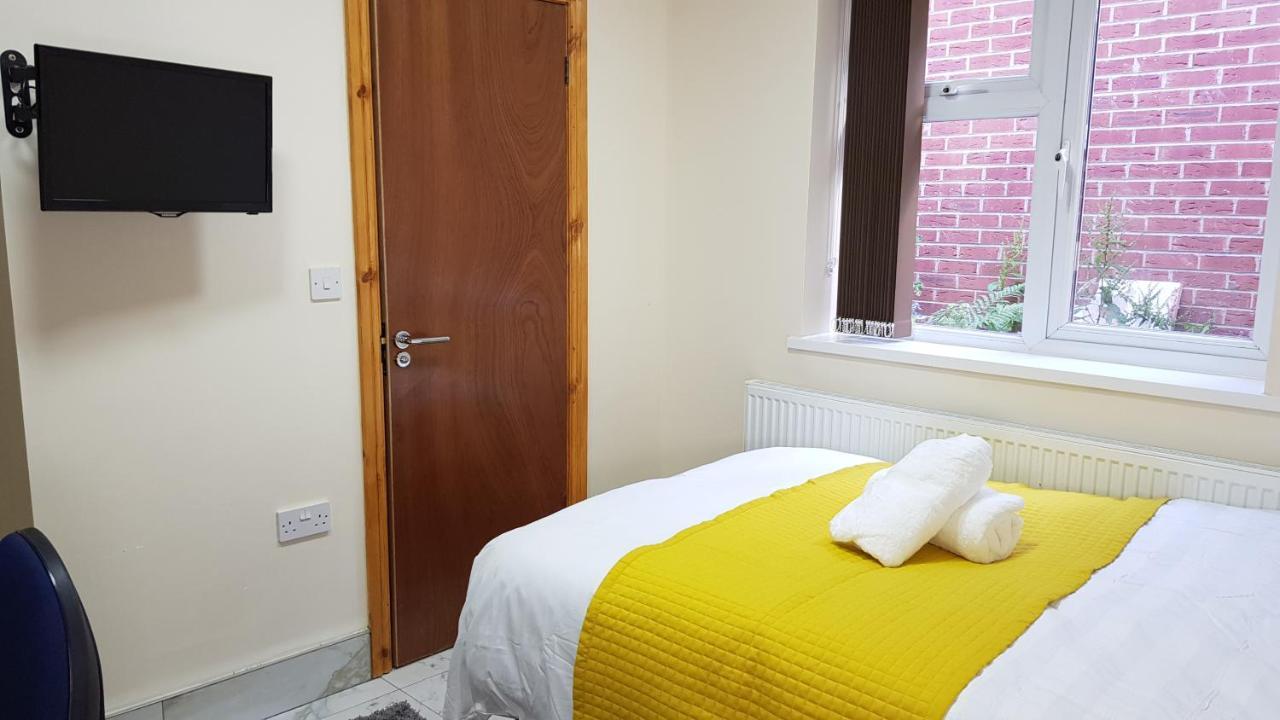 Double Ensuite Rooms Near City Centre 伯明翰 外观 照片