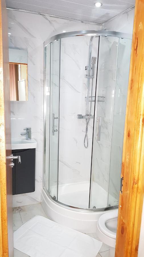 Double Ensuite Rooms Near City Centre 伯明翰 外观 照片